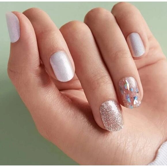 Dashing Diva Gloss Ultra Shine Gel METEOR SHOWER 32 Nail Strips Open‎ Box - Picture 3 of 6